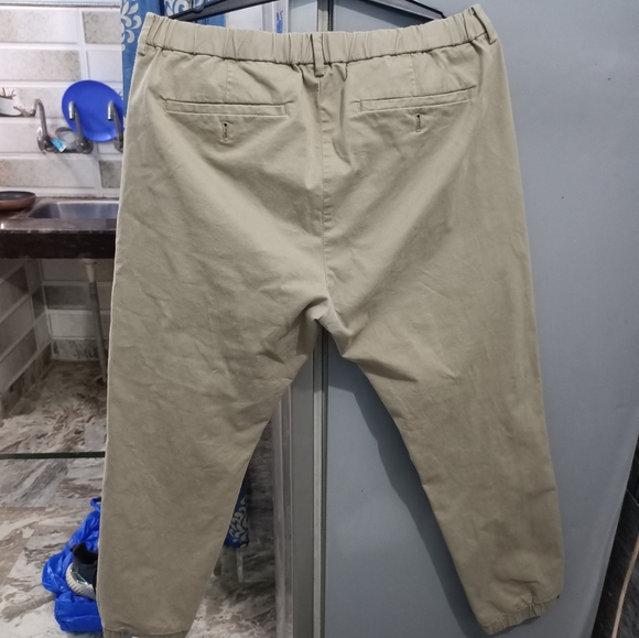 Uniqlo - Picture 5 of 14